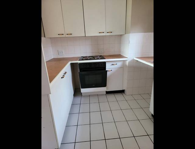 2 BEDROOM APARTMENT FOR SALE IN PELHAM